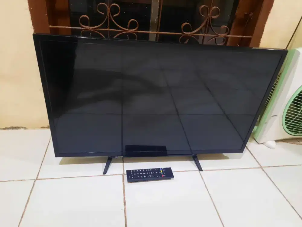 TV LED DIGITAL 32 INCH TOSHIBA