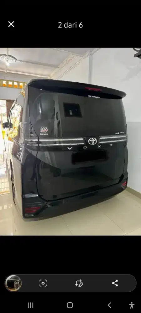 Toyota Voxy 2024