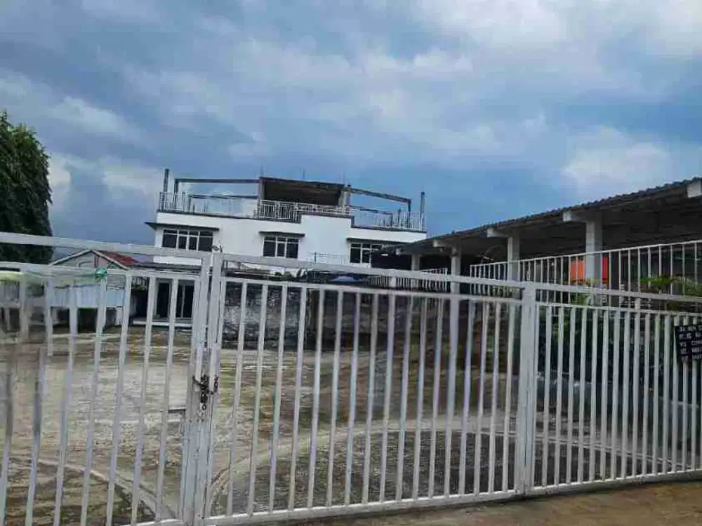Disewakan Rumah Usaha /Villa Taanh Luas Di Jalan Cijayanti Sentul City Bogor