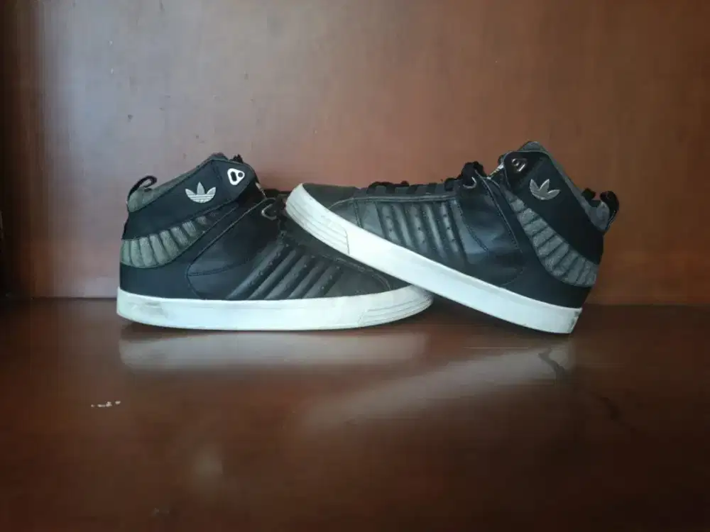 Adidas freemount high kulit langka size 44