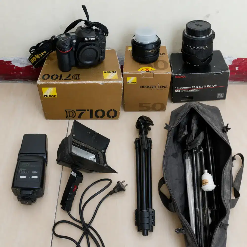 Kamera Nikon D7100, Nikkor 50mm f1.8, Sigma 18-200mm, Tripod Kamera