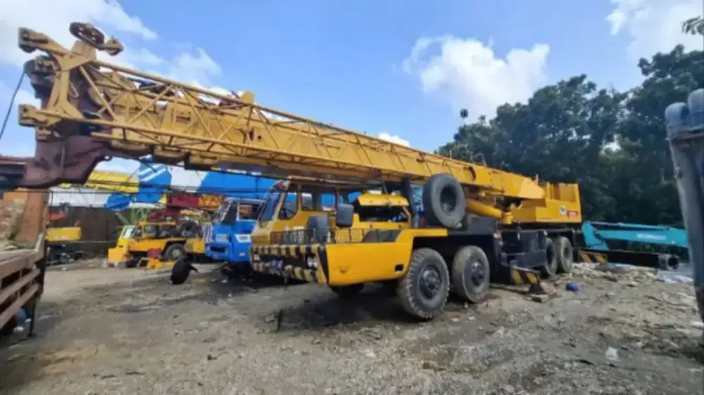 Mobile crane P&H capasitas 45 ton tahun 87