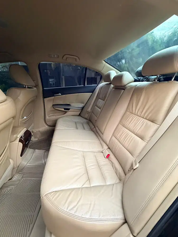 Honda Accord 2010 Bensin