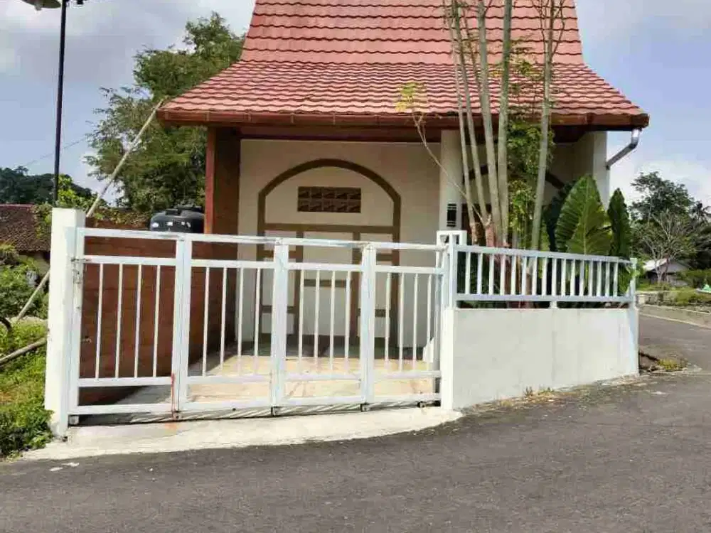 Villa, homestay cantik, ada kolam renang cocok utk investasi, penghasil pasive income di Sindumartani, Ngemplak, asri, adem, dkt Candi Prambanan