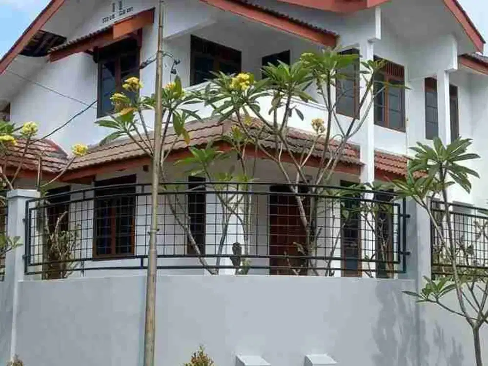 Disewakan Rumah Hook 2 Lantai Tanah 300 m Harga Special Di Baranangsiang Indah Bogor Kota
