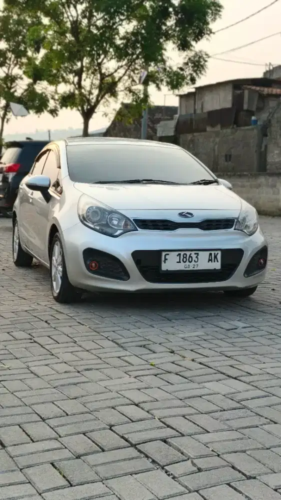 Kia All New Rio SE 1.4 2012 AT
