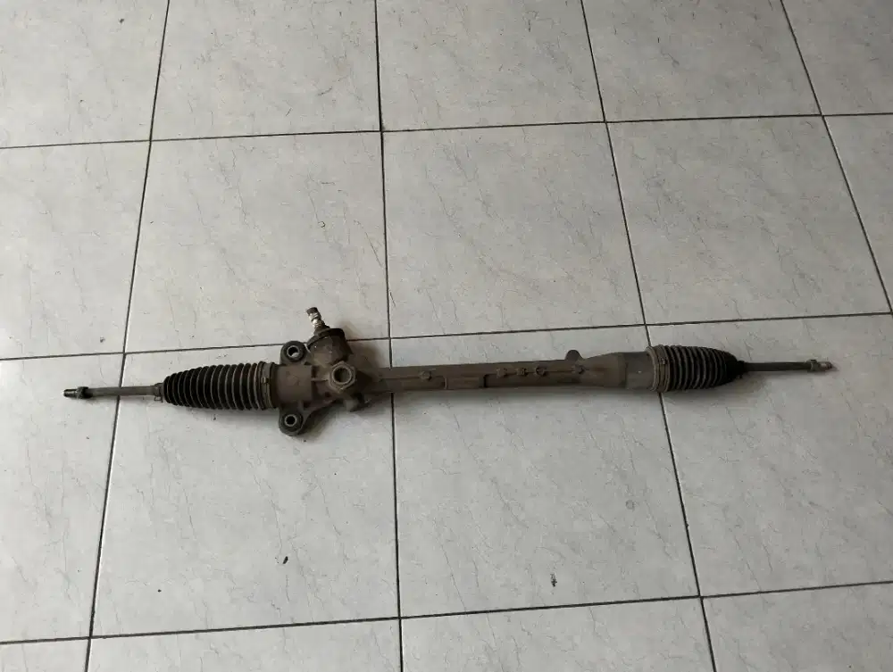 Dijual Rack Steer Avanza 2014