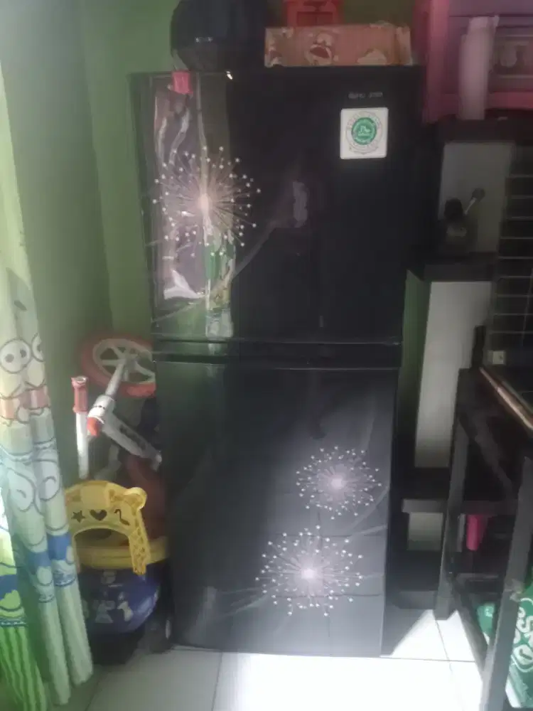 Kulkas Sharp 2 pintu