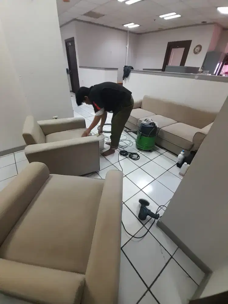 Cuci sofa jakarta Timur