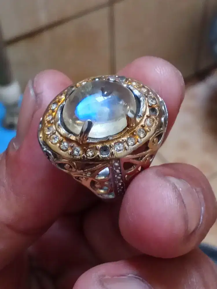 Jual batu Biduri bulan  Permata antik