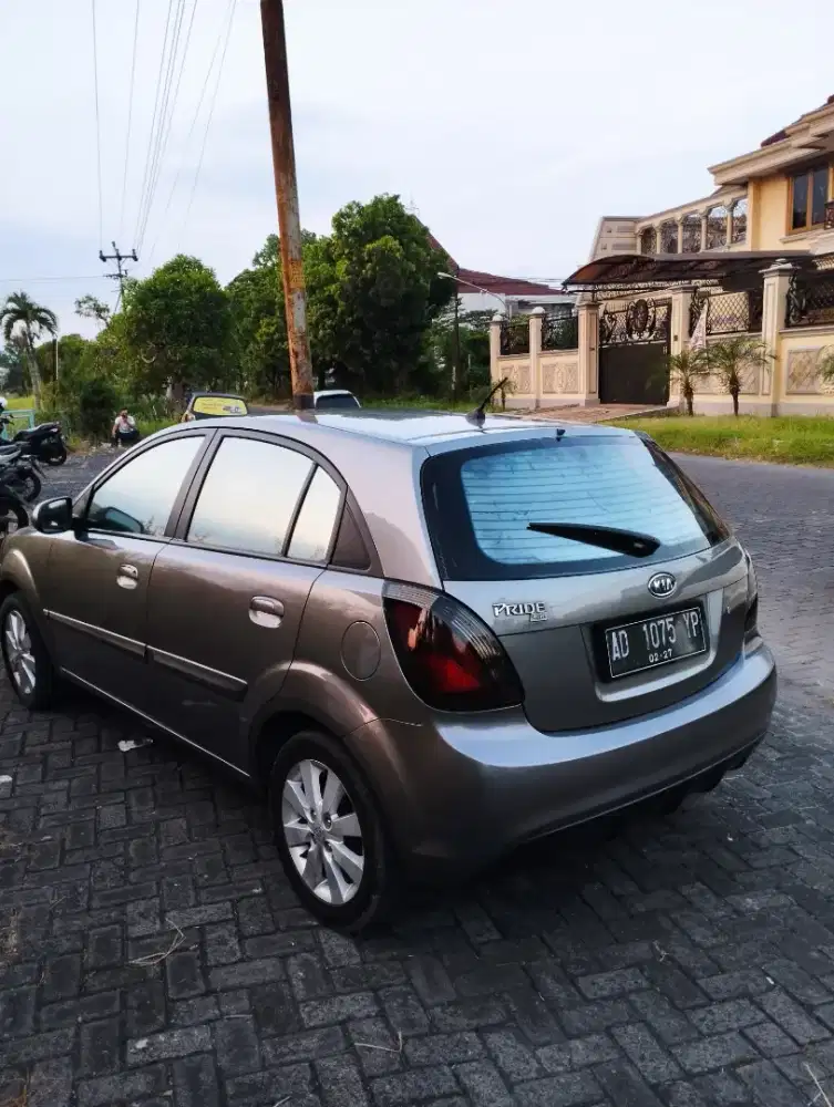 kia rio pride 2011 original