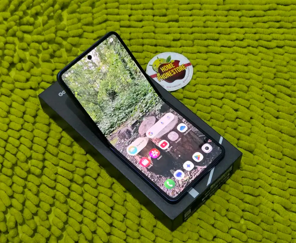 Samsung Z Flip7 512GB Navy Mulus Bergaransi