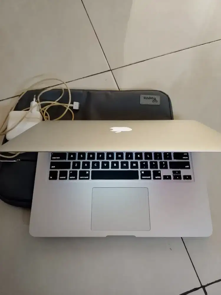 Gak kepake lagi Mac air 2015