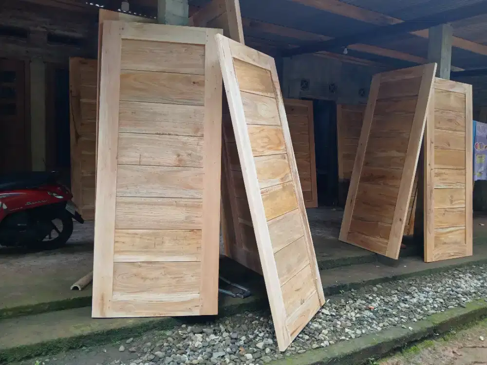 Pintu kamr dan kusen