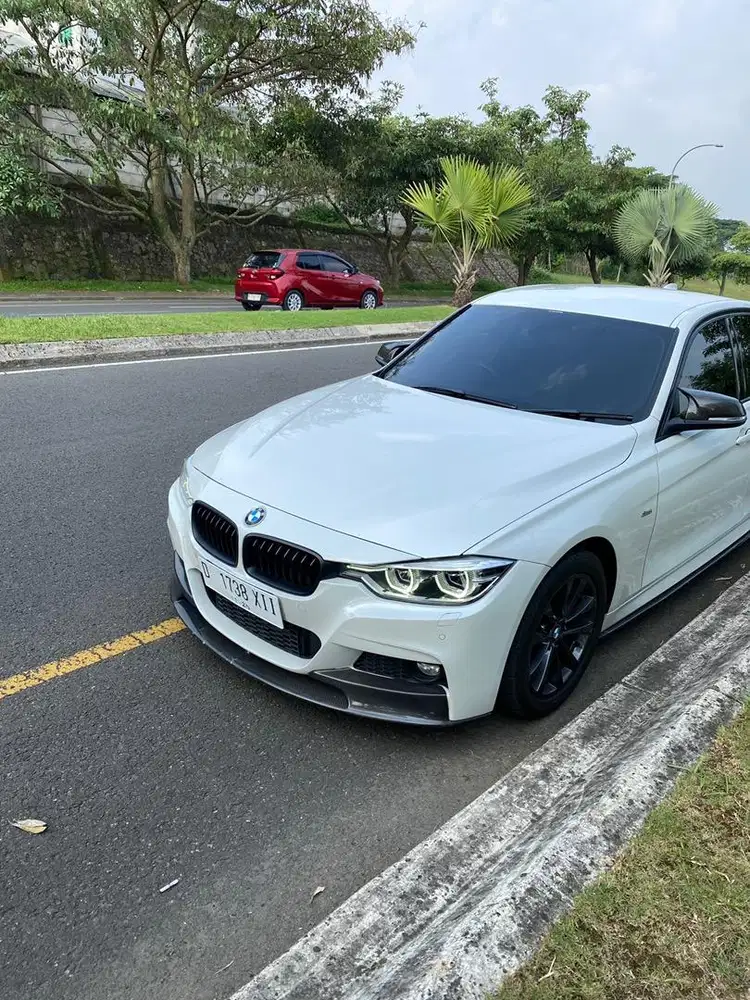 BMW 320i Istimewa