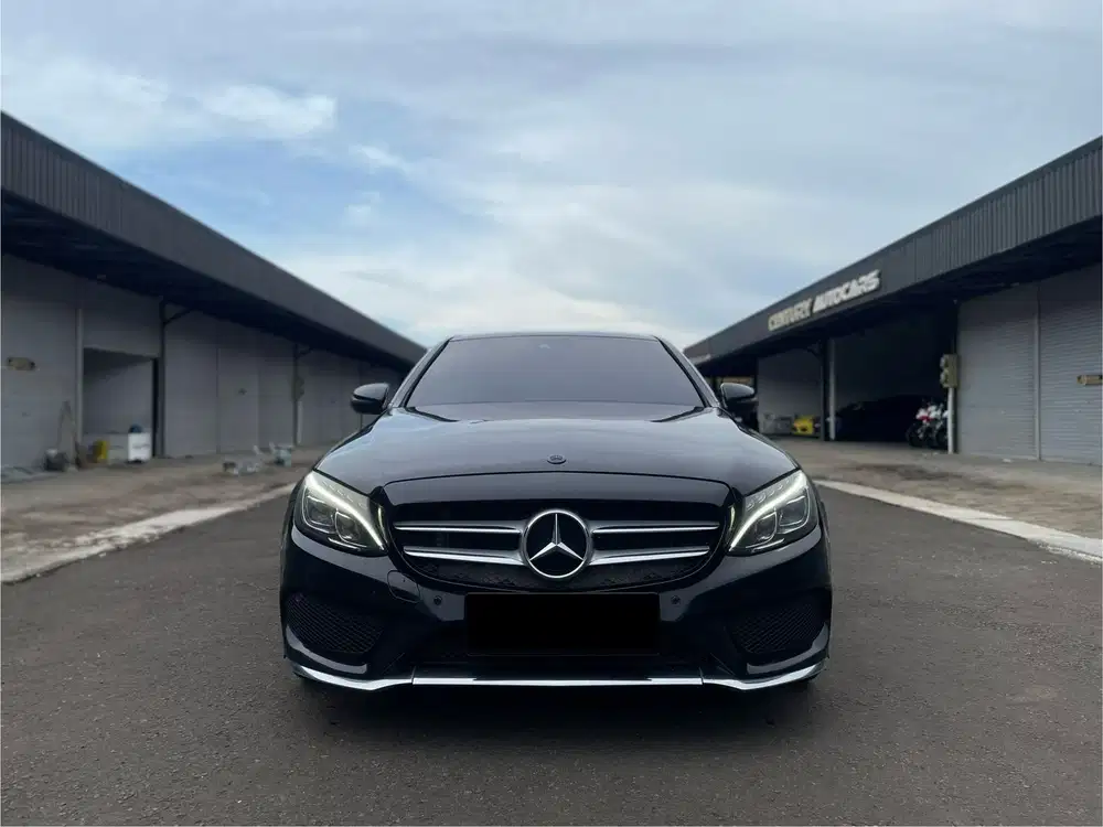 Mercedes-Benz C250 2016 Bensin