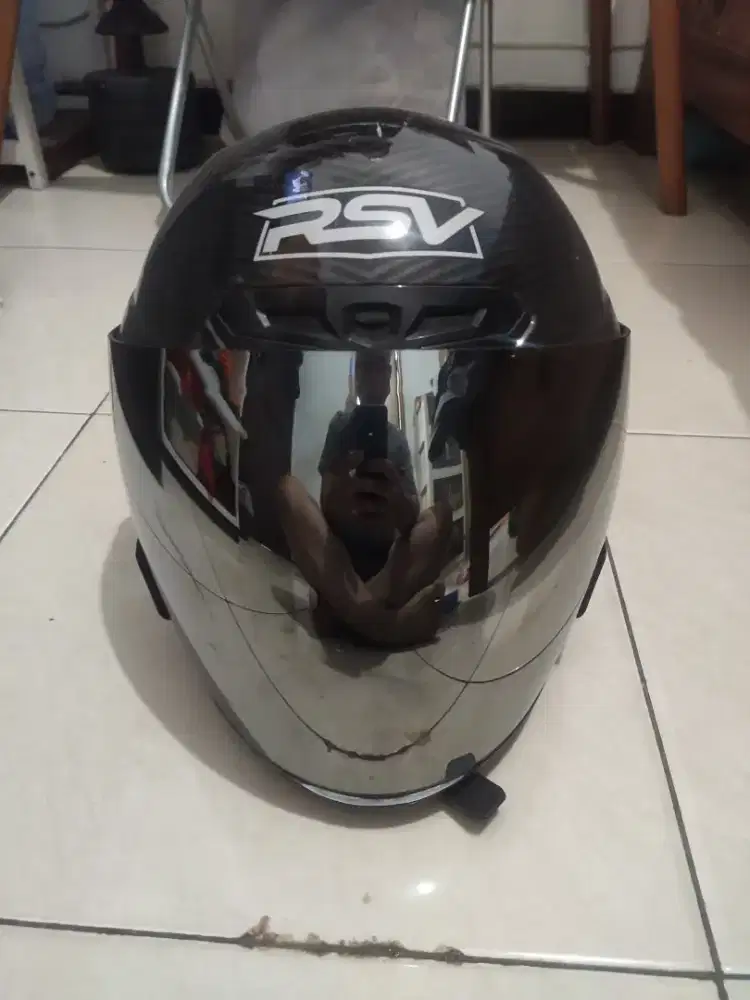 HELM RSV NEW WINDTAIL BLACK CARBON