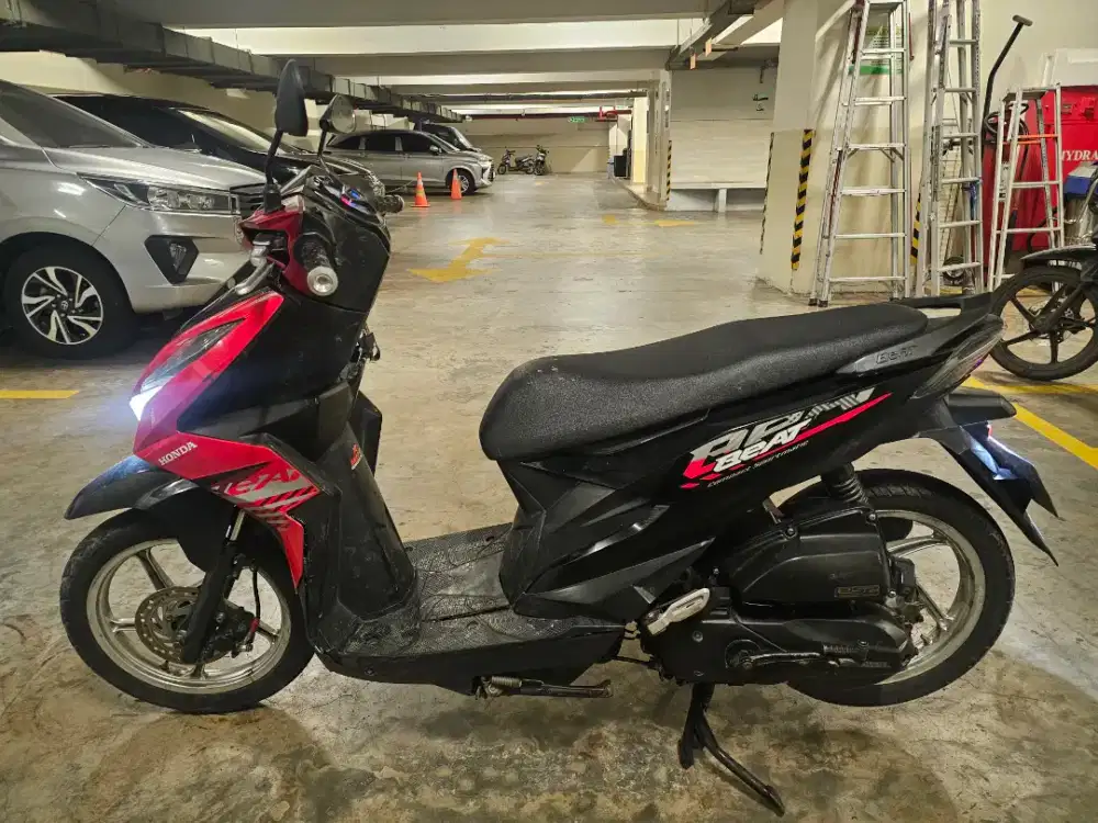 Honda Beat 2021 merah hitam