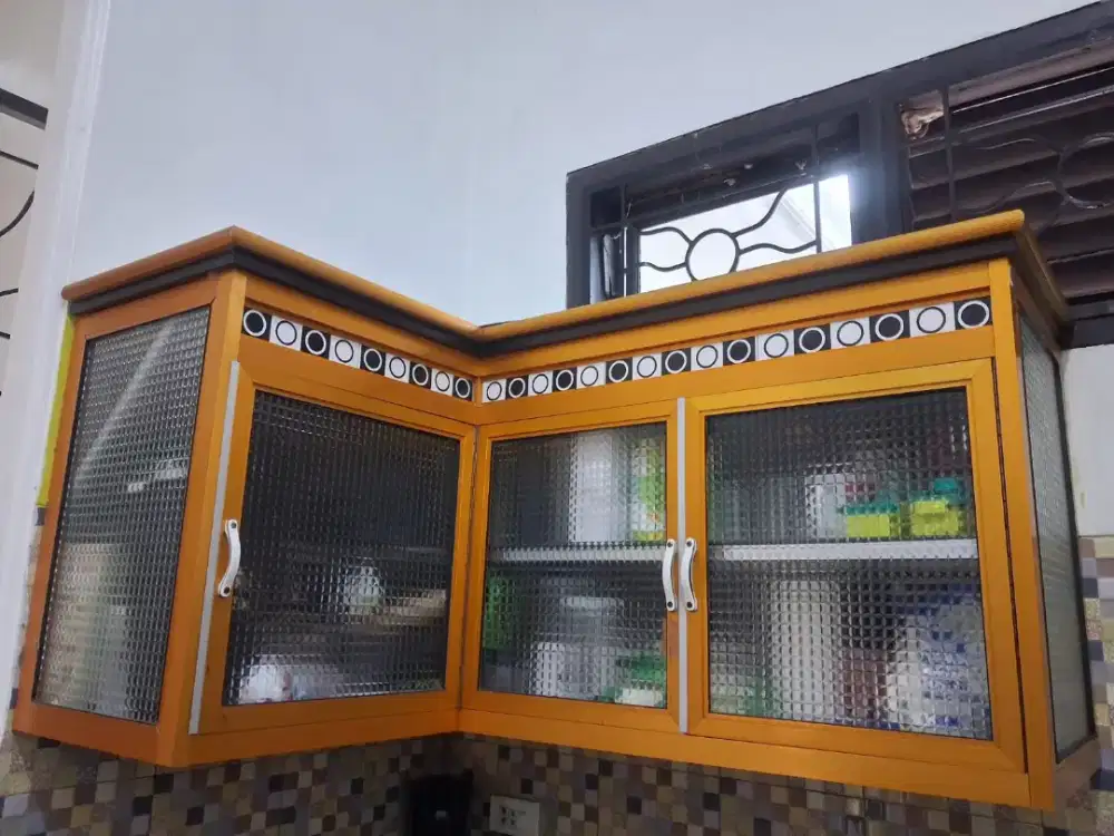 Kitchen set sudah jadi siap pakai