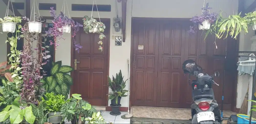 Rumah siap huni lokasi sayap Suipratman/Riau Bandung Kota