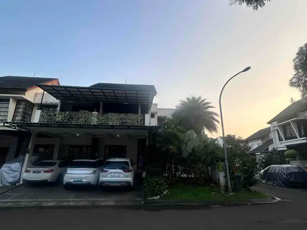 Dijual Rumah Full Furnish Depan Taman Di Hoek Bintaro
