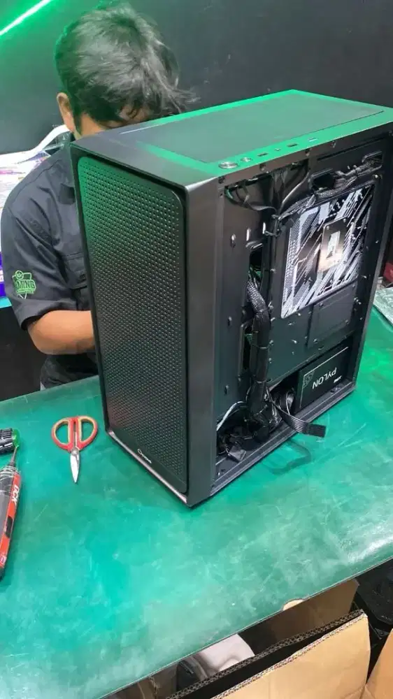PC Gaming Fullset + Monitor 180Hz
