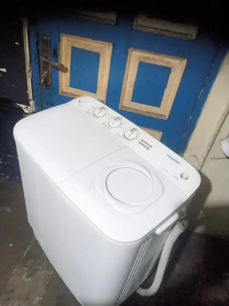 Jual mesin cuci Toshiba kapasitas 8kg mesin ori normal bisa diantar