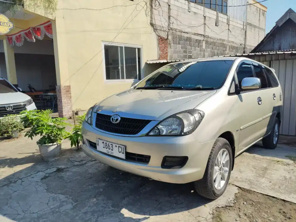 Innova V 2006 Bensin