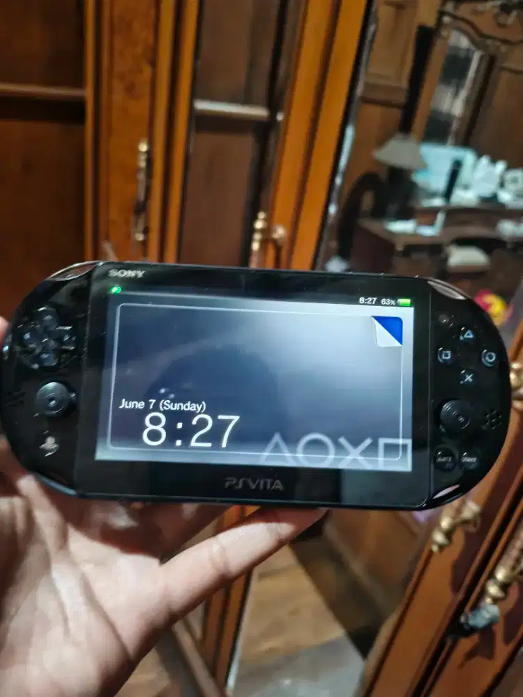 PS Vita Slim mulus no minus layar jernih