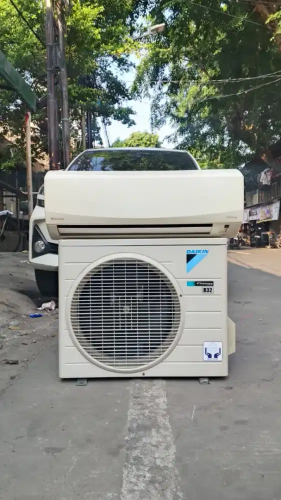 AC Daikin Inverter 1 PK R 32 second+pasang free ongkir sejabotabek