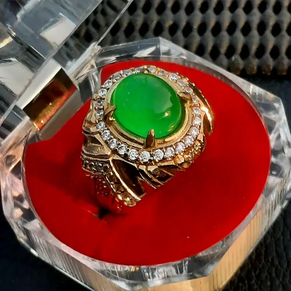 Batu cincin giok