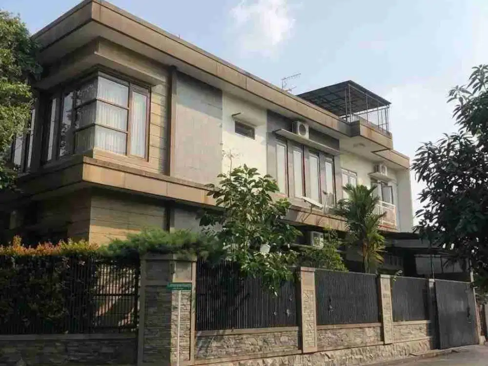 rumah 2lantai shm lokasi strategis di kembar bkr buahbatu bandung kota