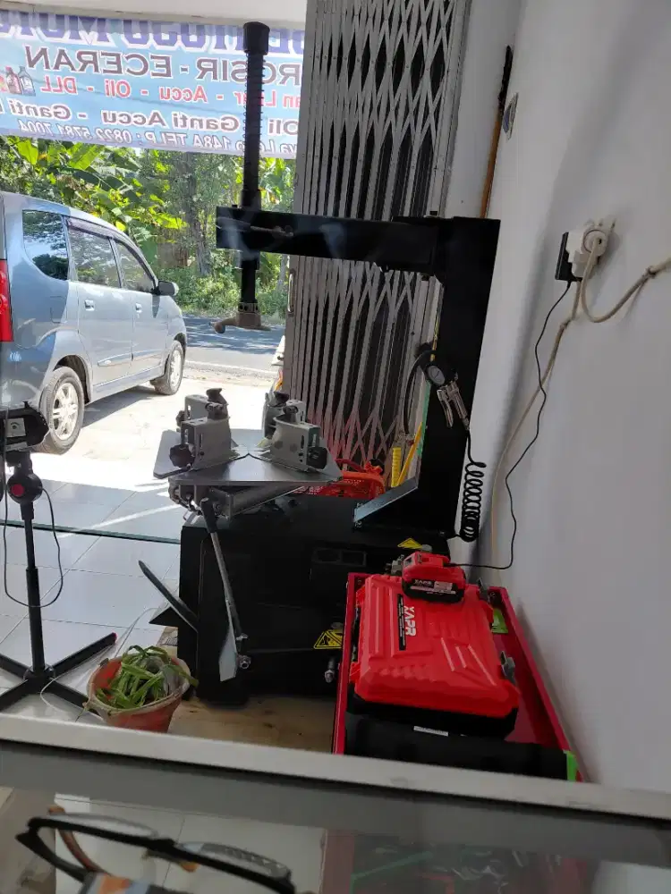 Di butuhkan segera montir motor