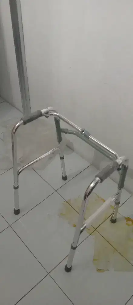 Alat bantu jalan
