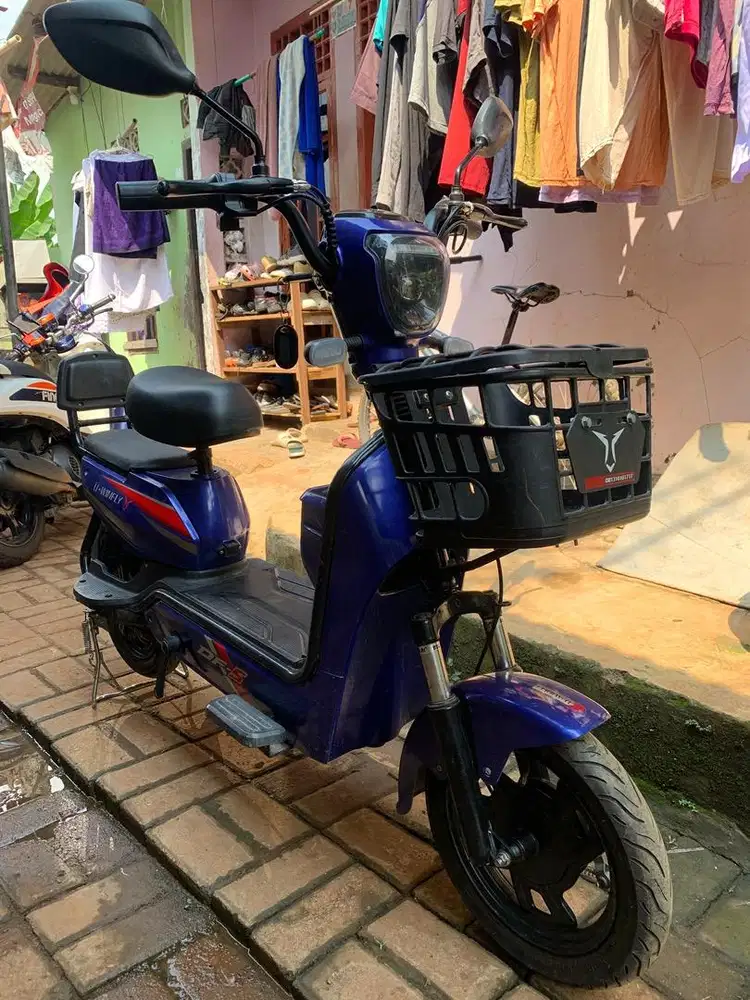 Sepeda listrik uwinfly df5