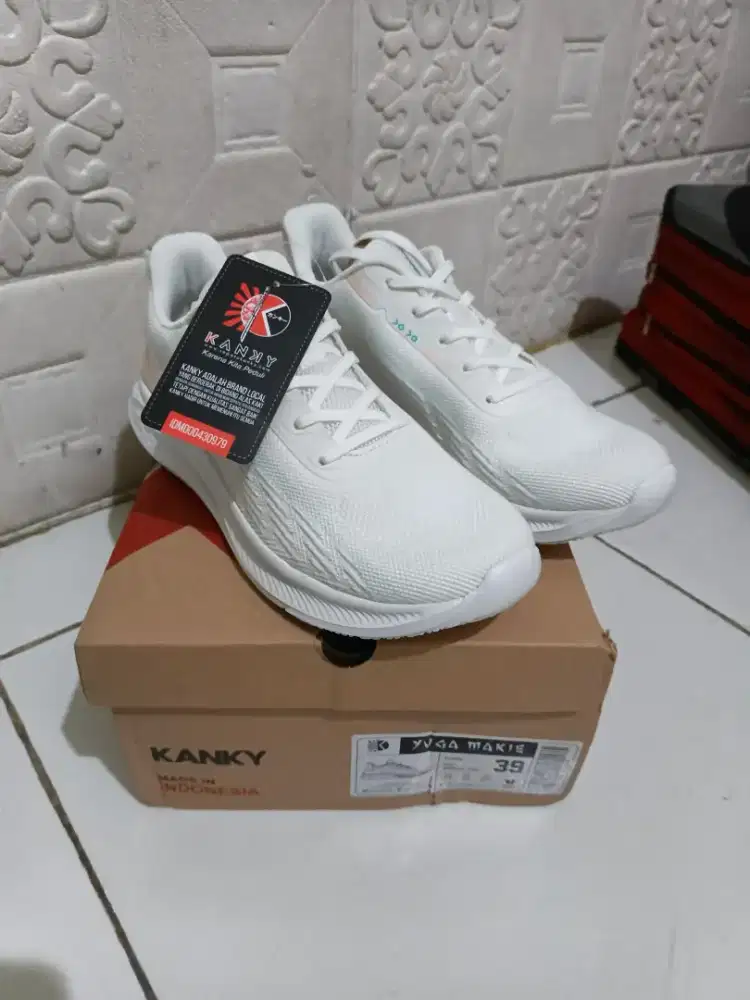 Sepatu Running Wanita Kanky