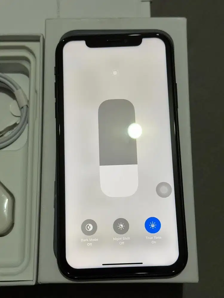 Iphone Xr Black 128GB Mulus Lengkap Terdaftar