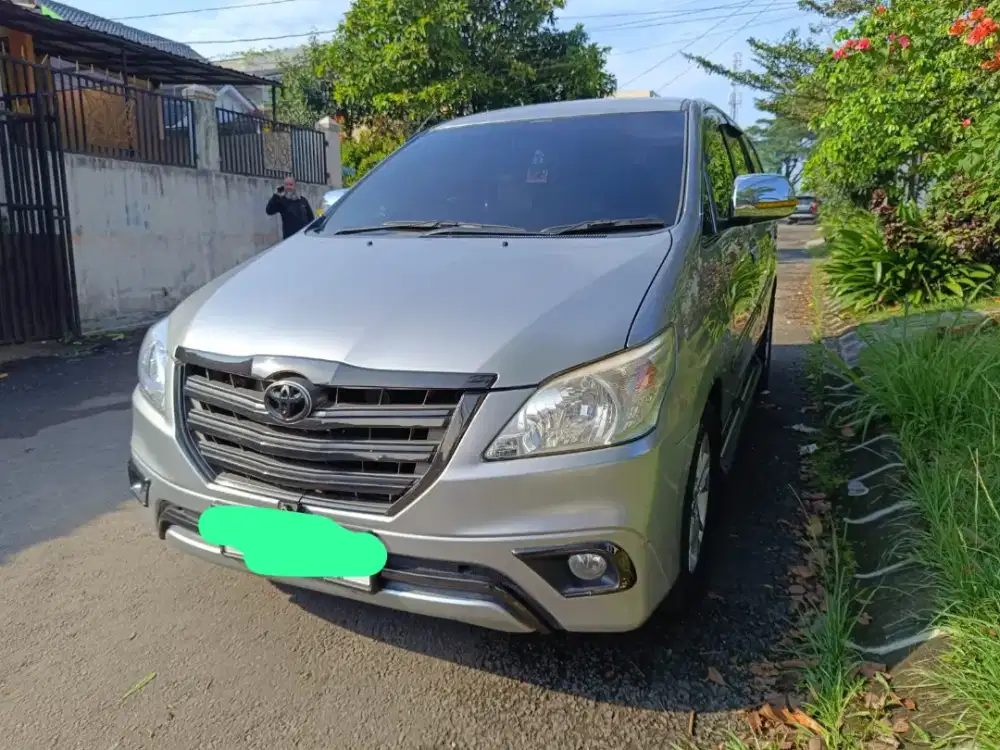 Mobil inova Solar Diesel Pajak hidup KM rendah