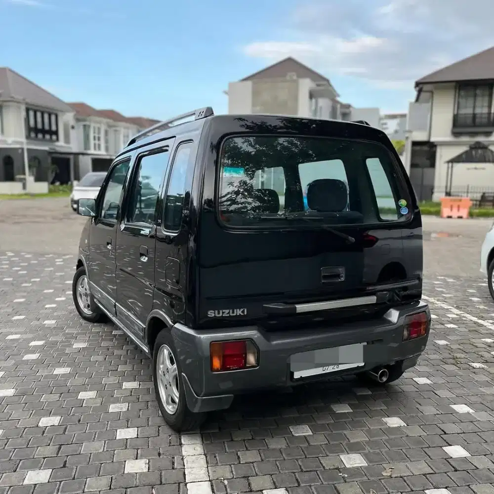 SUZUKI KARIMUN KOTAK GX 1.0 2003