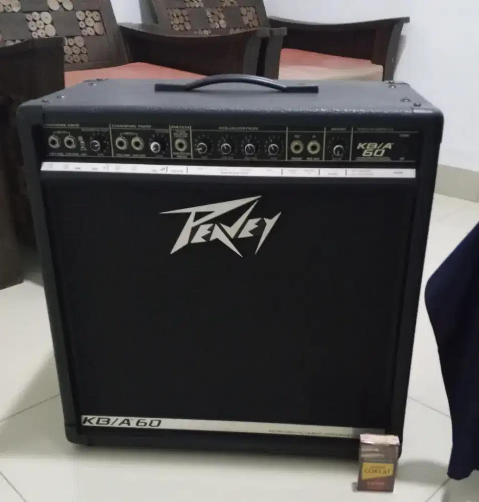 Salon SPEAKER AKTIF merk PEAVEY (USA) JOSSS NGEBASSS