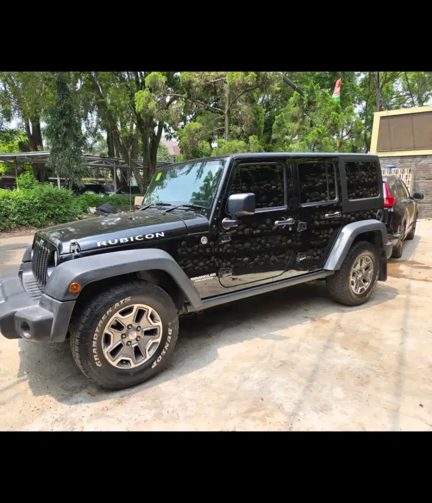 JEEP WRANGLER JK UNLIMITED RUBICON 3.6 TAHUN 2013