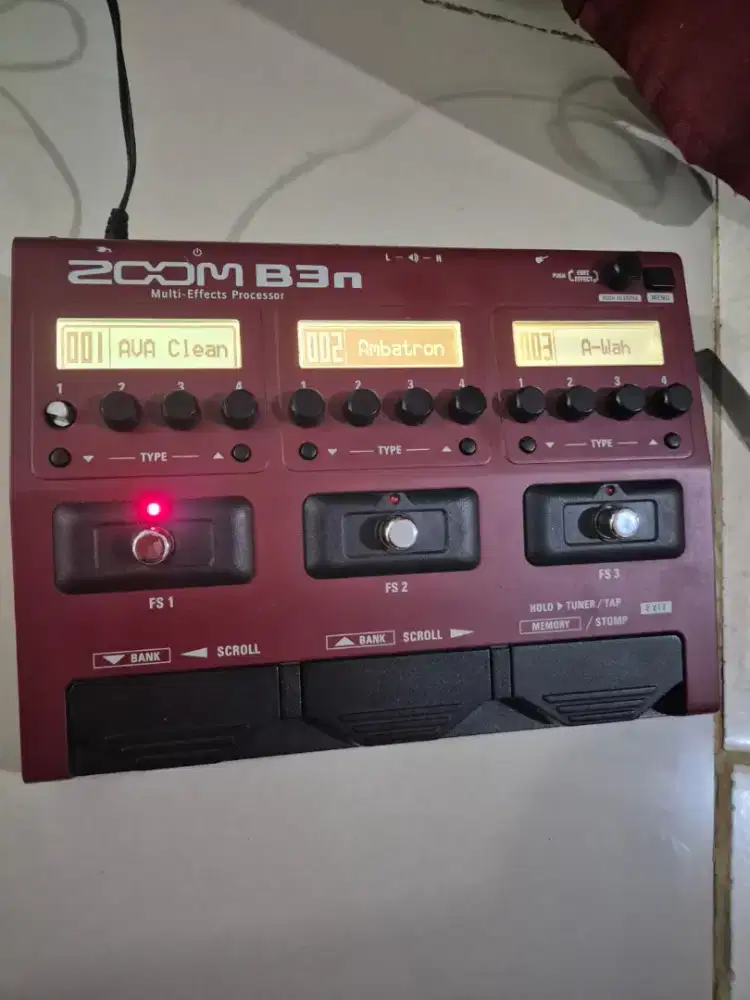 Pedal efek bass zoom b3n