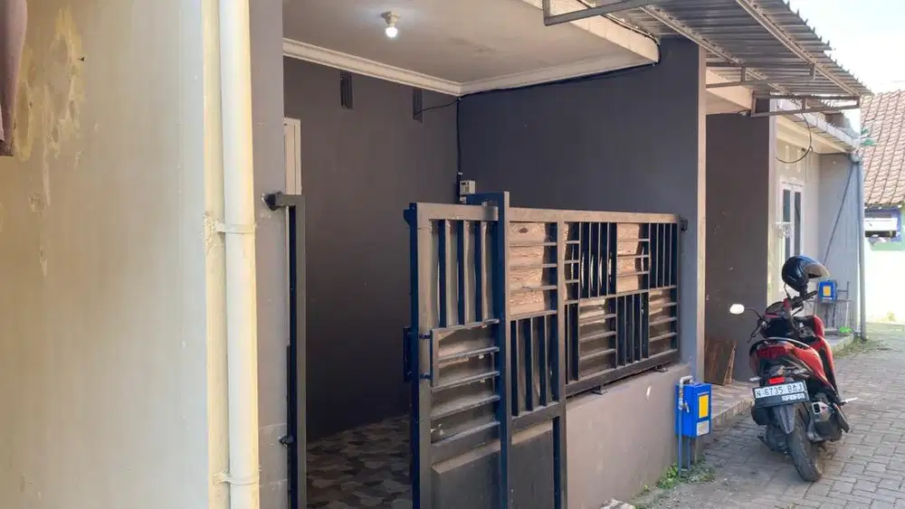 Disewakan, Murah Rumah Nyaman Daerah Mulyorejo Sukun Malang