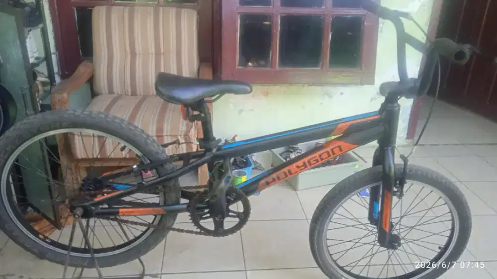 Sepeda BMX Polygon Blizzard 20