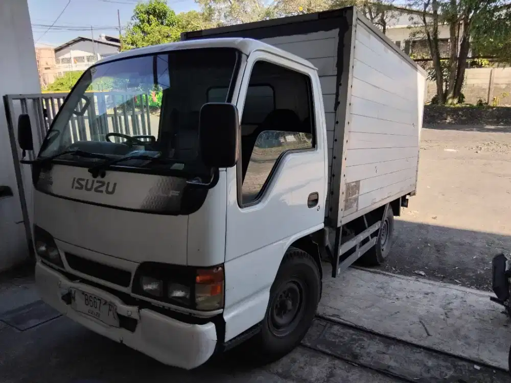 isuzu Elf, engkel box