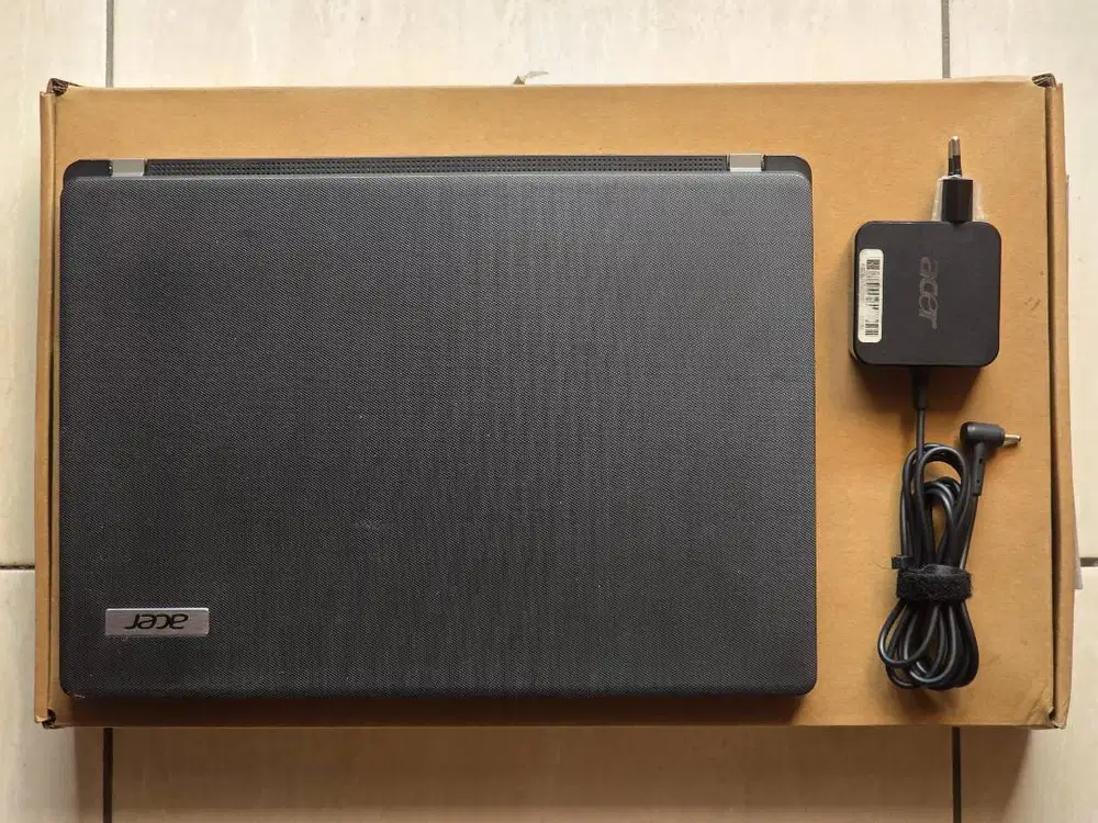 Acer TravelMate P214, Core i5 Gen 10, 4GB/256GB, FullSet, No Minus