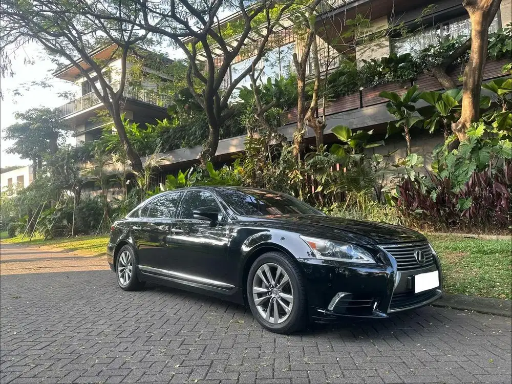 BU 2013 Lexus LS460L 2+2 Facelift Full Option
