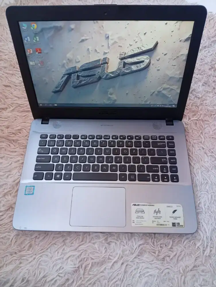 Laptop asus core i3 gen-7 body slim ram 8 ssd