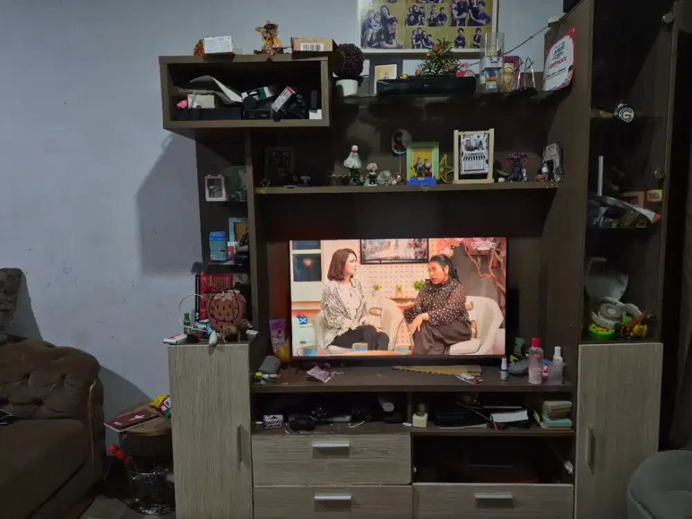 Jual Bufet TV Bekas