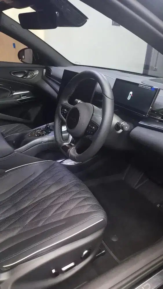 Karyawan Steam Mobil